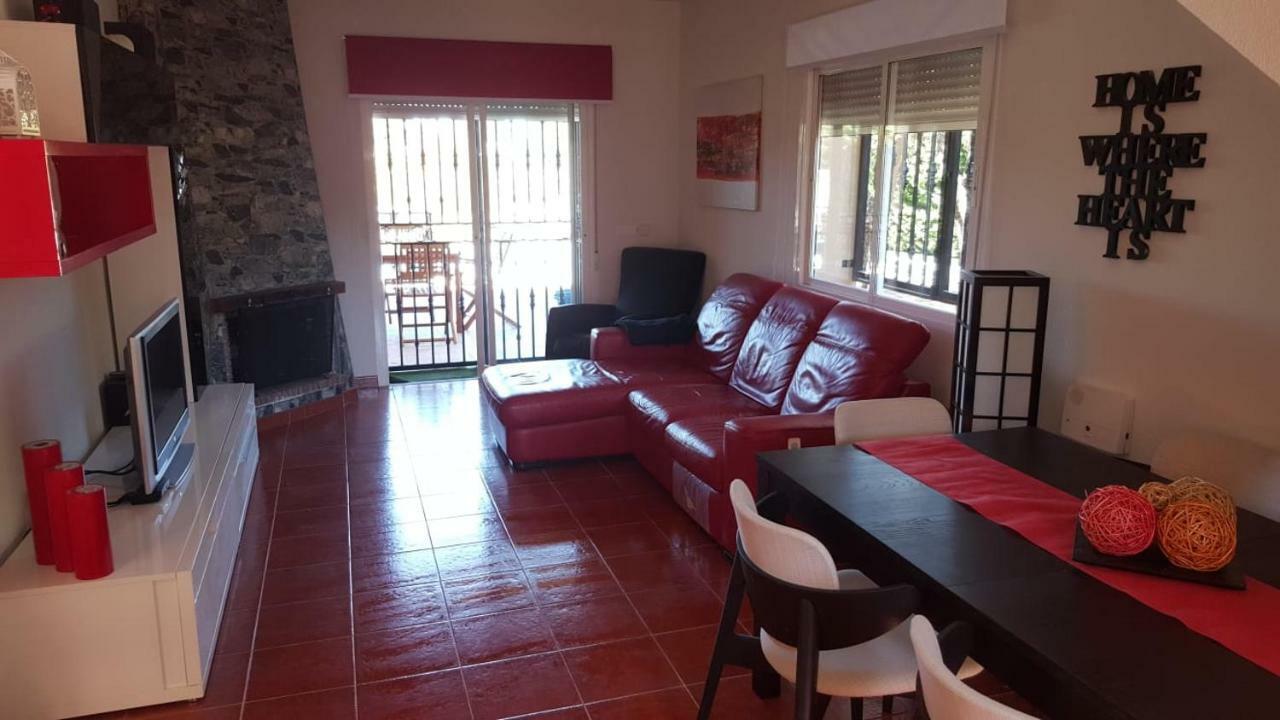 La Triqueta Zarzuela del Monte Exterior foto